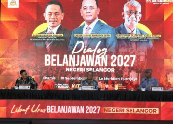 Amirudin (tengah) pada sesi libat urus Belanjawan Negeri Selangor di Putrajaya.