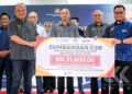 ARMIZAN Mohd. Ali ketika melancarkan Program Sekolah Angkat MADANI KPDN Tahun 2026 di SMK Benoni di Papar, Sabah hari ini.
