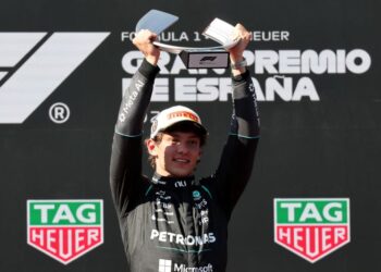 Kimi Antonelli meraikan kejayaan menjuarai Grand Prix Sepanyol di Madrid, kelmarin. - AFP