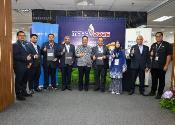 MAJLIS menandatangani MoU dan MoA antara EMZI Holding dan EMZI Health Science dengan
MASA bagi memperkukuh kerjasama strategik serta membuka peluang pengembangan pasaran antarabangsa.