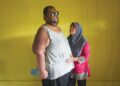 ZAWIAH Mat Rani setia di sisi Muhammad Irfan Izazuddin Razali yang menghidap autisme di Kampung Durian Guling, Marang, Terengganu.
– UTUSAN/PUQTRA HAIRRY