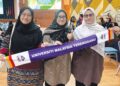 Dari kiri: Nur Fatihah Nazaruddin, Nur Insyirah dan Nur Aqilah antara penuntut baharu yang mendaftar di Universiti Malaysia Terengganu(UMT), Kuala Nerus , Terengganu.