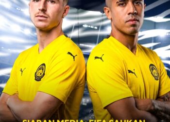 BERGSON (kanan) dan Brad Tapp kini boleh menyarung jersi Harimau Malaya.