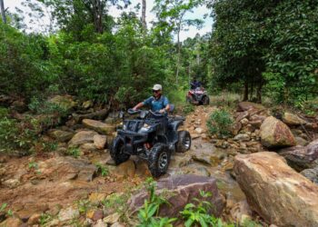 SEBAHAGIAN laluan yang menanti peserta Ultra Jerai Geopark Trail 2026 di Kampung Teroi Bukit, Yan. -UTUSAN/ SHAHIR NOORDIN