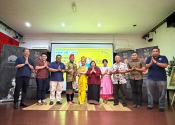 ikayat Fandom menghimpunkan seni bercerita, persembahan tradisional, aktiviti mewarna dan buku melalui kerjasama dengan Malaysia Healthcare Travel Council di Kuala Lumpur.