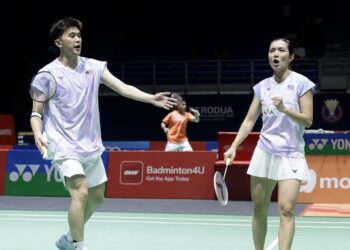BEREGU Campuran profesional negara, Hoo Pang Ron-Lai Pei Jing akan menentang pasangan China, Feng Yan Zhe-Huang Dong Ping pada final Kejohanan Badminton China Masters di Guangdong, China.