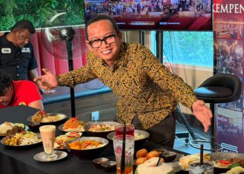 MOHAMAD Hanaffi Razak semasa Majlis Pelancaran Bumbu Babah Warisan dan Kempen Equity Crowdfunding (ECF) Bumbu Babah baru-baru ini.