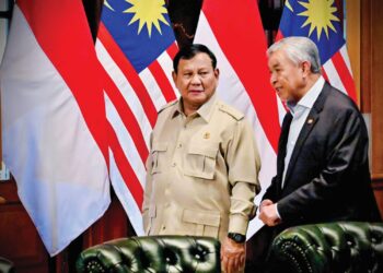 AHMAD Zahid Hamidi ketika pertemuan dengan Prabowo Subianto dalam pertemuan di Istana Hambalang sempena lawatan kerjanya ke Jakarta, Indonesia. – ihsan Biro Pers, Media, dan Informasi Sekretariat Presiden.
