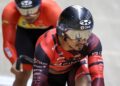 Azizulhasni Awang mencipta detik bersejarah menghadiahkan pingat perak Olimpik menerusi acara keirin di Velodrom Izu pada temasya Tokyo 2020. - UTUSAN/FARIZ RUSADIO