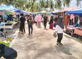 PENDUDUK Selatan Thailand berharap keadaan aman damai terus berpanjangan bagi membolehkan mereka meneruskan kehidupan lebih baik. - UTUSAN/ROHANA ISMAIL