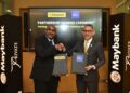 SYED Ahmad Taufik Albar (kanan) bersama Manivanan Saman semasa majlis menandatangani MoU bagi membangunkan kerangka pensijilan profesional penasihat kekayaan pertama yang diiktiraf industri di Malaysia.