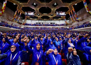 KEMENANGAN di Johor dan Negeri Sembilan seolah-olah cukup untuk mengembalikan keyakinan para perwakilan dan ahli-ahli UMNO bahawa parti mereka akan kembali memerintah tidak lama lagi.