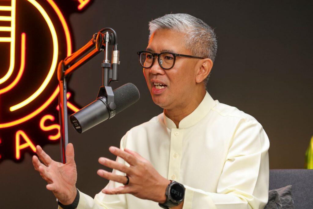 Fokus gaji golongan rakyat pertengahan