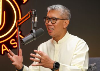 TENGKU ZAFRUL ABDUL AZIZ pada Podcast PodX Utusan Malaysia, semalam.