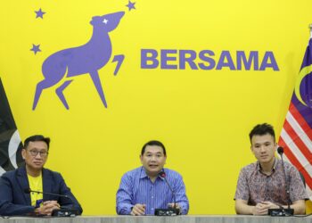PEMIMPIN Parti Bersama Malaysia (Bersama), Datuk Seri Rafizi Ramli bercakap pada sidang akhbar di Ibu Pejabat Parti Bersama di sini hari ini.  UTUSAN/FARIZ RUSADIO