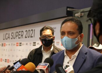 BEKAS Menteri Belia dan Sukan, Reezal Merican Naina Merican menyifatkan Ab Ghani Hassan mampu memimpin FAM.