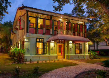 Rumah Kolonial: Kediaman besar yang suatu ketika dahulu berdiri megah di George Town, Pulau Pinang.