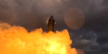 ROKET SpaceX meletup selepas terhempas di Lautan Pasifik. - SpaceX