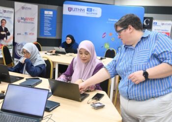 PROGRAM Pengembaran Universiti atau Kursi Pertubuhan Pendidikan, Saintifik dan Kebudayaan Pertubuhan Bangsa-Bangsa Bersatu (UNESCO) memperkukuh peranan pendidik dalam membentuk tenaga kerja Pendidikan dan Latihan Teknikal dan Vokasional (TVET) yang berkemahiran, berdaya saing dan bersedia menghadapi perubahan teknologi.