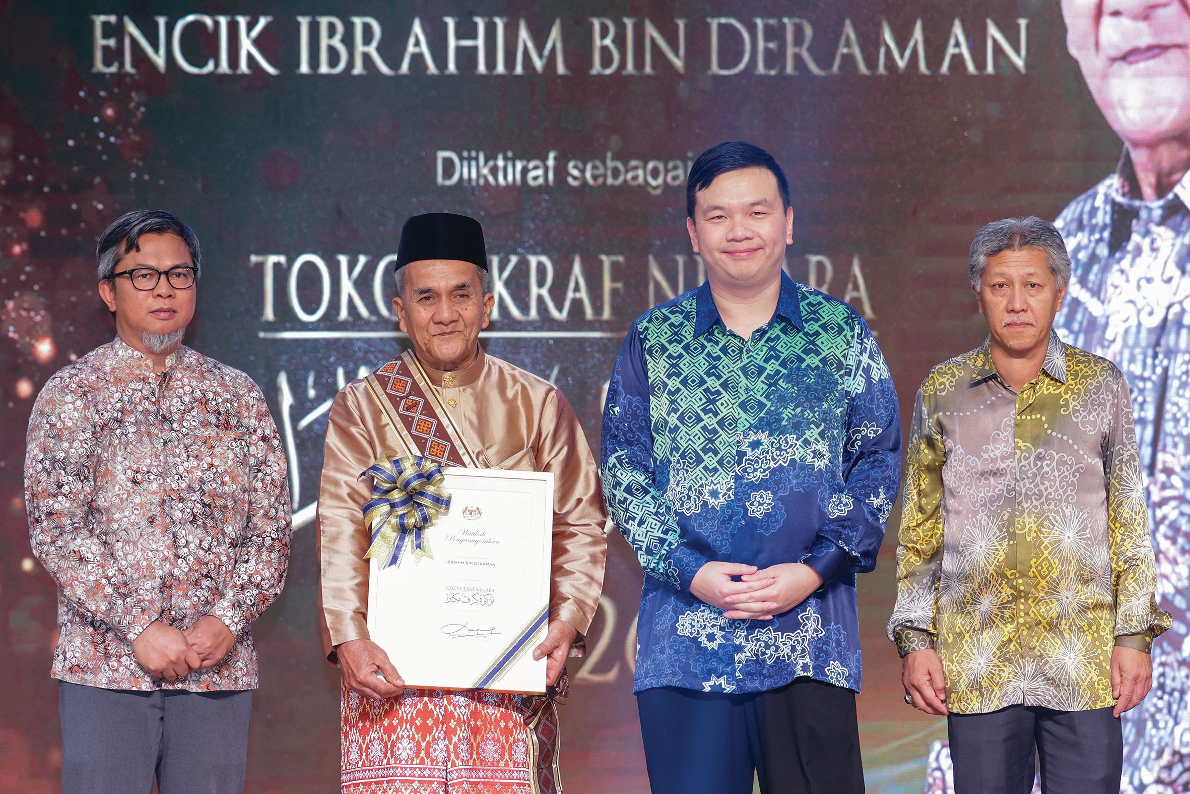 Ibrahim Deraman dinobat sebagai Tokoh Kraf Negara 2026 Ibrahim Deraman dinobat sebagai Tokoh Kraf Negara 2026