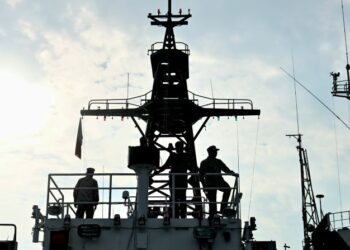KERJASAMA Malaysia bersama negara jiran penting untuk memastikan Selat Melaka terus bersih, selamat dan memberi manfaat kepada generasi akan datang.
