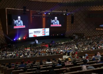 ANWAR Ibrahim berucap pada Majlis Amanat Perdana Hari Kebangsaan 2026 di Pusat Konvensyen Antarabangsa Putrajaya (PICC). - UTUSAN/UTUSAN/FAISOL MUSTAFA