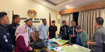 Pasukan (SMART MAS-01 ketika di Kathmandu bagi melaksanakan operasi bantuan kemanusiaan dan bencana (HADR) di Nepal.