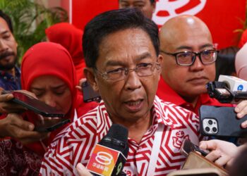 JALALUDDIN Alias ditemui pemberita selepas Majlis Taklimat Presiden sempena Perhimpunan Agung UMNO 2026 di WTCKL hari ini.-UTUSAN/ISKANDAR ISHAK.