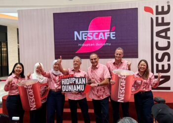 JUAN Aranols merasmikan projek Nescafé Hidupkan Duniamu, di Putrajaya.