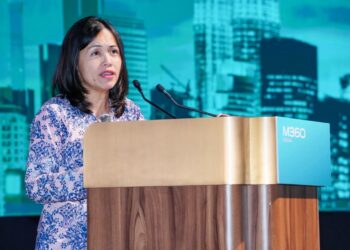 TEO Nie Ching menyampaikan ucapan penutup M360 ASEAN 2026 di Grand Hyat. - UTUSAN/SADDAM YUSOFF