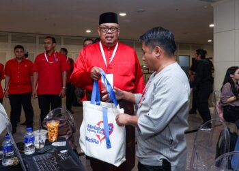 AB. Rauf Yusoh ketika ditemui selepas melawat Laman Media sempena Perhimpunan Agung UMNO (PAU) 2026 di Pusat Dagangan Dunia Kuala Lumpur (WTCKL), hari ini. -UTUSAN/ISKANDAR ISHAK