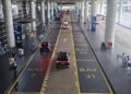 KENDERAAN e-hailing yang memasuki Lapangan Terbang Antarabangsa Kuala Lumpur (KLIA) Terminal 1 dan Terminal 2 kini dikenakan caj RM2 untuk mengambil dan menurunkan penumpang.