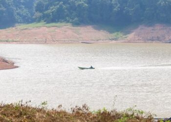 TAKUNGAN air yang kini berada pada tahap terhad di Empangan Pedu, Muda dan Ahning menimbulkan keresahan kepada pesawah di kawasan MADA jika fenomena El Nino meningkat menjelang penghujung tahun ini.