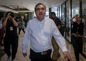 ANTHONY Loke Siew Fook