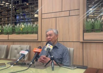 AHMAD Zahid Hamidi ketika sidang akhbar selepas sesi lawatan kerja tiga hari di Jakarta, Indonesia.