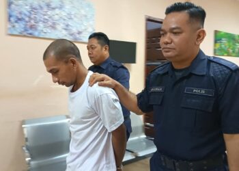 MHD Ali Salleh didakwa Mahkamah Sesyen Tawau, Sabah. - UTUSAN/NASRAWATI SYARIFUDDIN