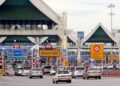 PENGGUNA Jambatan Pulau Pinang kini mempunyai pilihan pembayaran tol secara digital menerusi sistem JustGO yang menggunakan teknologi ANPR bermula bulan ini.-GAMBAR HIASAN