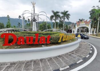 LALUAN ke Istana Besar Seri Menanti, Kuala Pilah.-UTUSAN/ MOHD SHAHJEHAN MAAMIN.