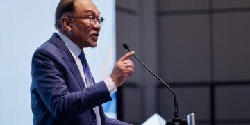 ANWAR IBRAHIM