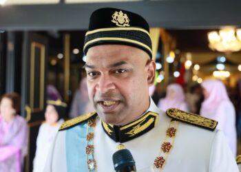 RAMANAN Ramakrishnan semesa ditemui pemberita selepas menerima darjah kebesaran Seri Mahkota Kelantan Yang Amat Terbilang (SJMK) sempena Hari Keputeraan Sultan Kelantan, Sultan Muhammad V Yang Ke-57 tahun 2026 di Istana Balai Besar, Kota Bharu, Kelantan hari ini.