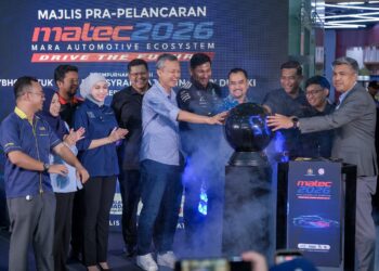 ASYRAF Wajdi Dusuki  bersama rakan strategik merasmikan Majlis Pra Pelancaran Mara Automotive Ecosystem 2026 (MATEC 2026) di Busana Mara, Kuala Lumpur hari ini.