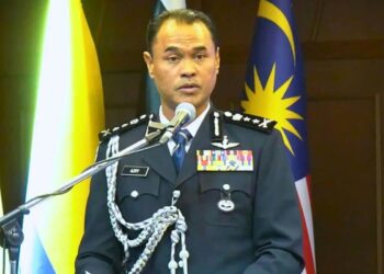 AZRY AKMAR AYOB