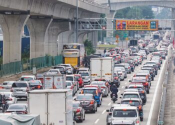 KEMALANGAN jalan raya bukan semata-mata berpunca daripada keadaan jalan atau kegagalan kenderaan, tetapi sering berkait rapat dengan sikap manusia.