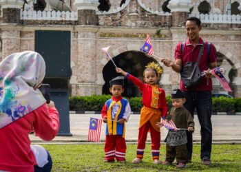 PENGGUNAAN  istilah ‘Tanah Melayu’ tidak seharusnya dijadikan polemik atau dilabel sebagai rasis kerana mempunyai latar sejarah dan merujuk wilayah yang pernah dikenali sebagai Tanah Melayu atau Malaya.