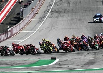 Aksi pelumba MotoGP dalam saingan Grand Prix Austria, baru-baru ini. - AFP