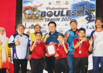 Zorimas Mohd Kudin  dalam majlis penutupan pertandingan  Boules peringat Negeri Sabah di SK Tambulaong Tuaran baru-baru ini.