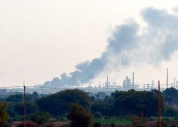 DRON digunakan untuk menyerang kemudahan minyak di Sudan. - AFP