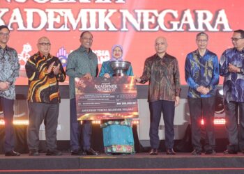Tokoh Akademik Negara