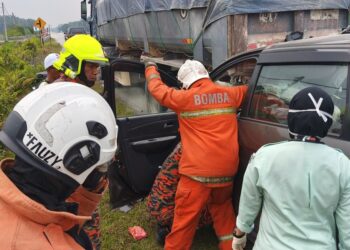 Tiga maut kemalangan
