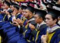 JURANG dengan kehendak pasaran kerja boleh dirapatkan sekiranya penekanan terhadap kemahiran insaniah ini diletakkan pada aras yang setara dengan pencapaian akademik.